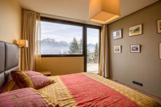 house 7 Rooms for sale on SEVRIER (74320)