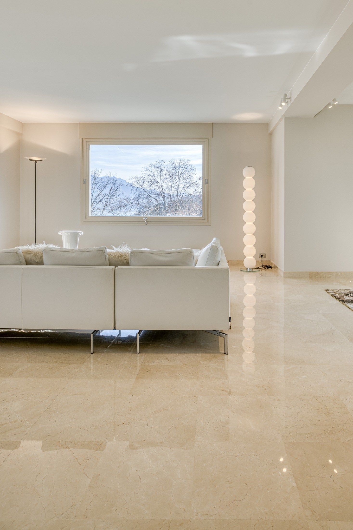 apartment 5 Rooms for sale on ANNECY (74000)