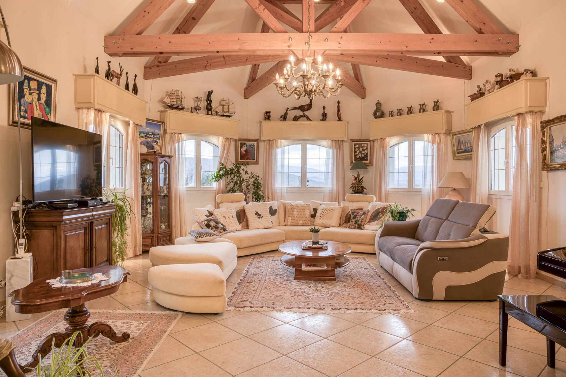 maison 13 Pièces en vente sur CHINDRIEUX (73310)