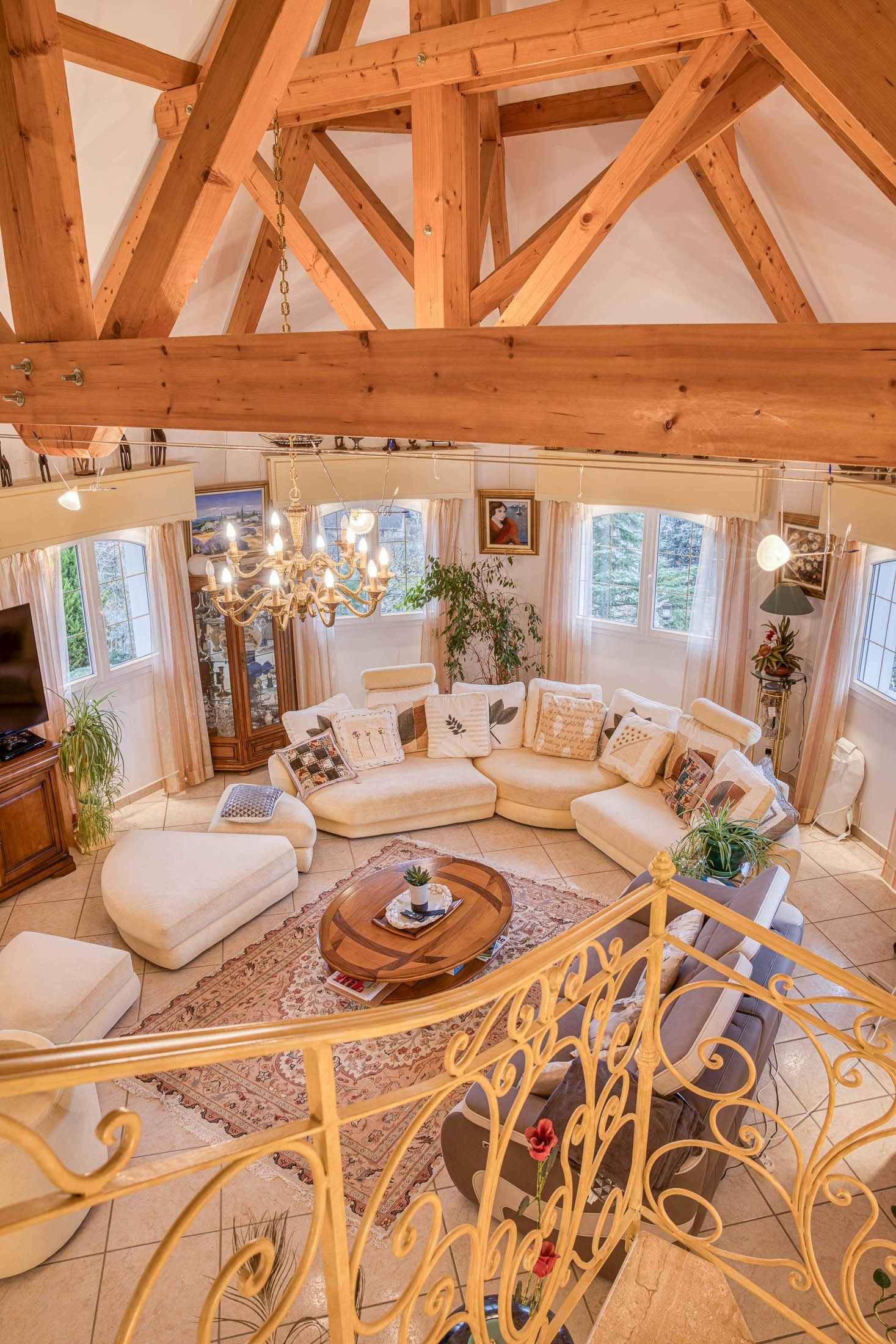maison 13 Pièces en vente sur CHINDRIEUX (73310)