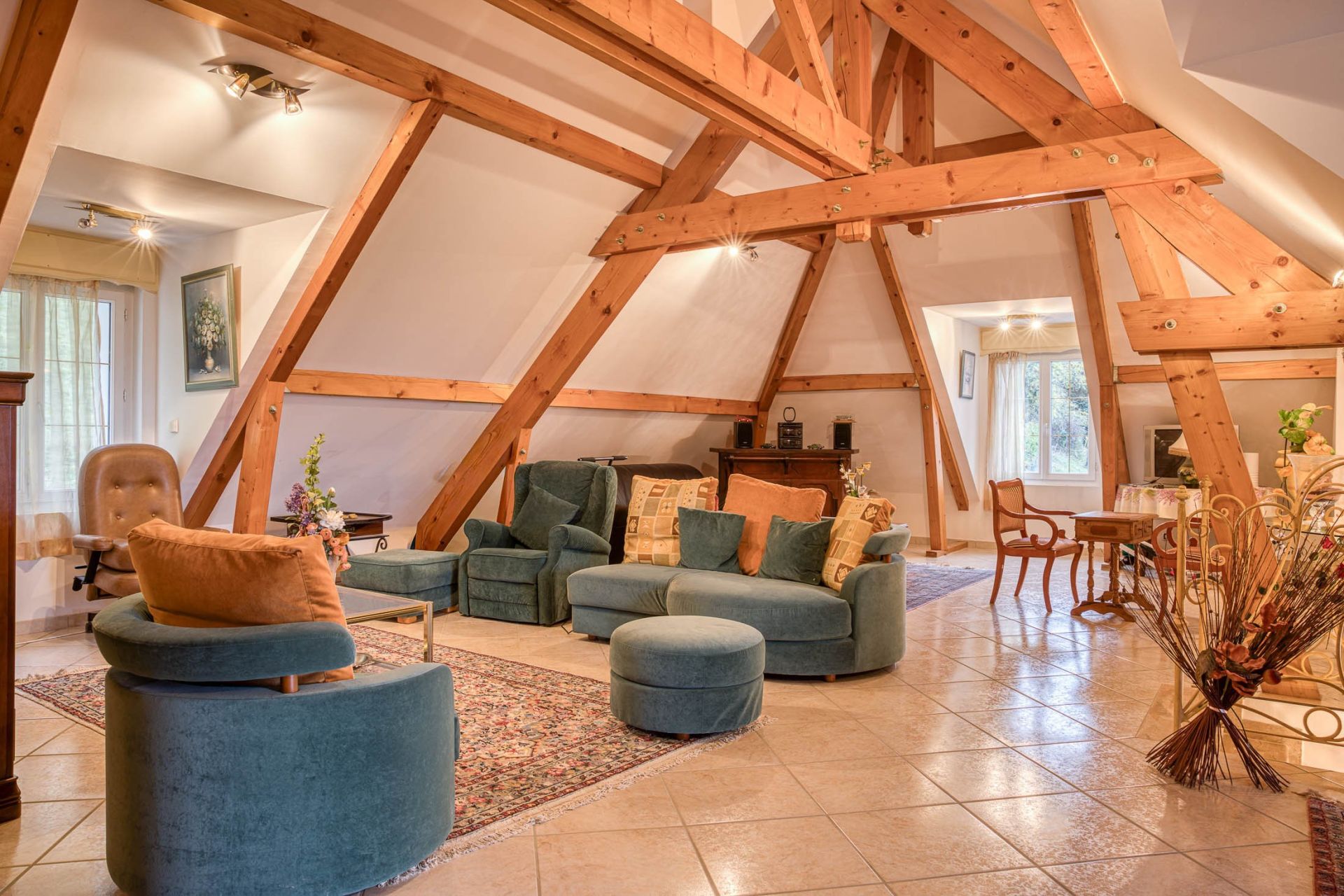 maison 13 Pièces en vente sur CHINDRIEUX (73310)