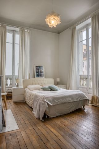 apartment 6 Rooms for sale on AIX LES BAINS (73100)