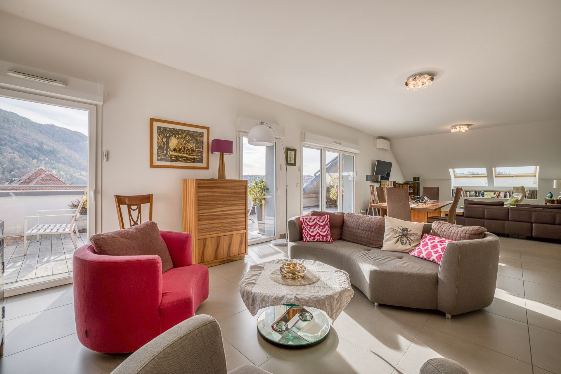 apartment 5 Rooms for sale on ANNECY (74000)