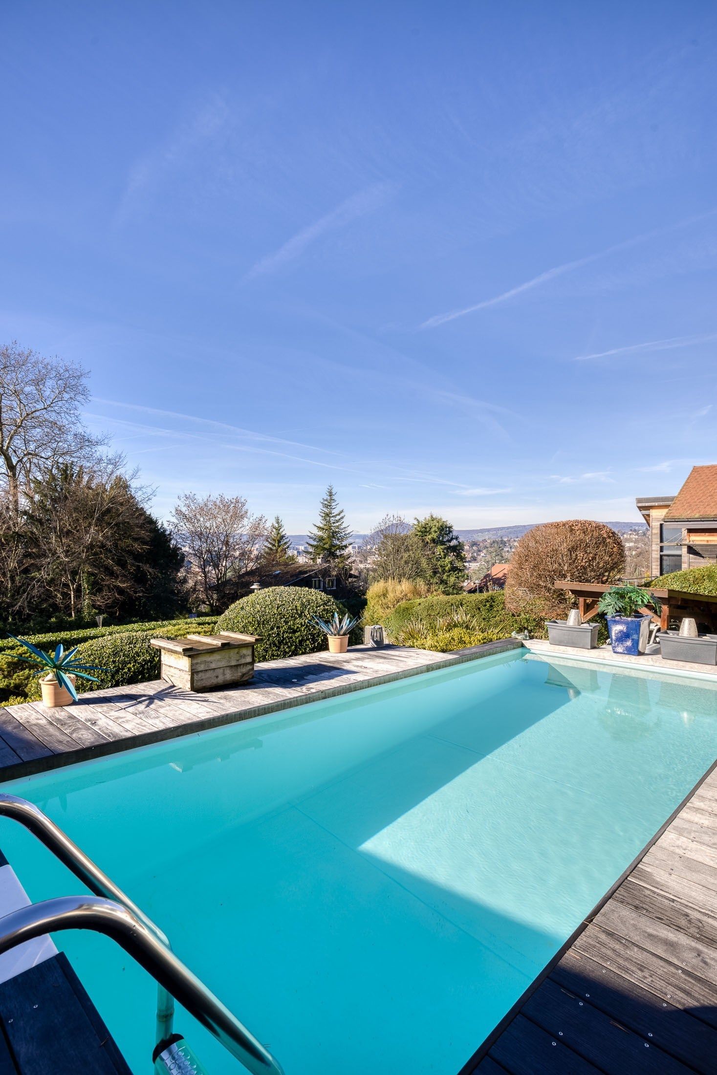 house 8 Rooms for sale on ANNECY (74000)