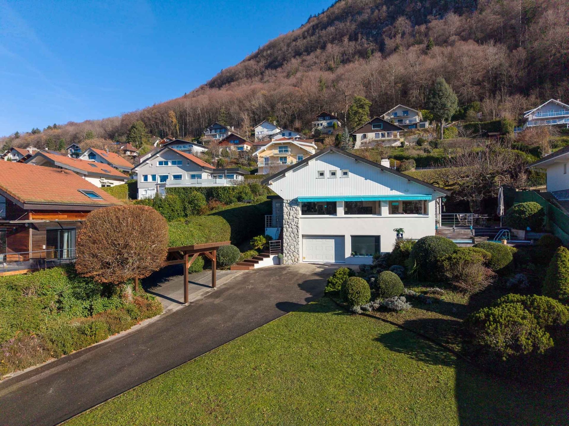 house 8 Rooms for sale on ANNECY (74000)