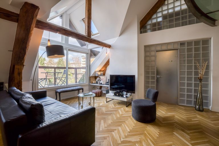 apartment 5 Rooms for sale on ANNECY LE VIEUX (74940)