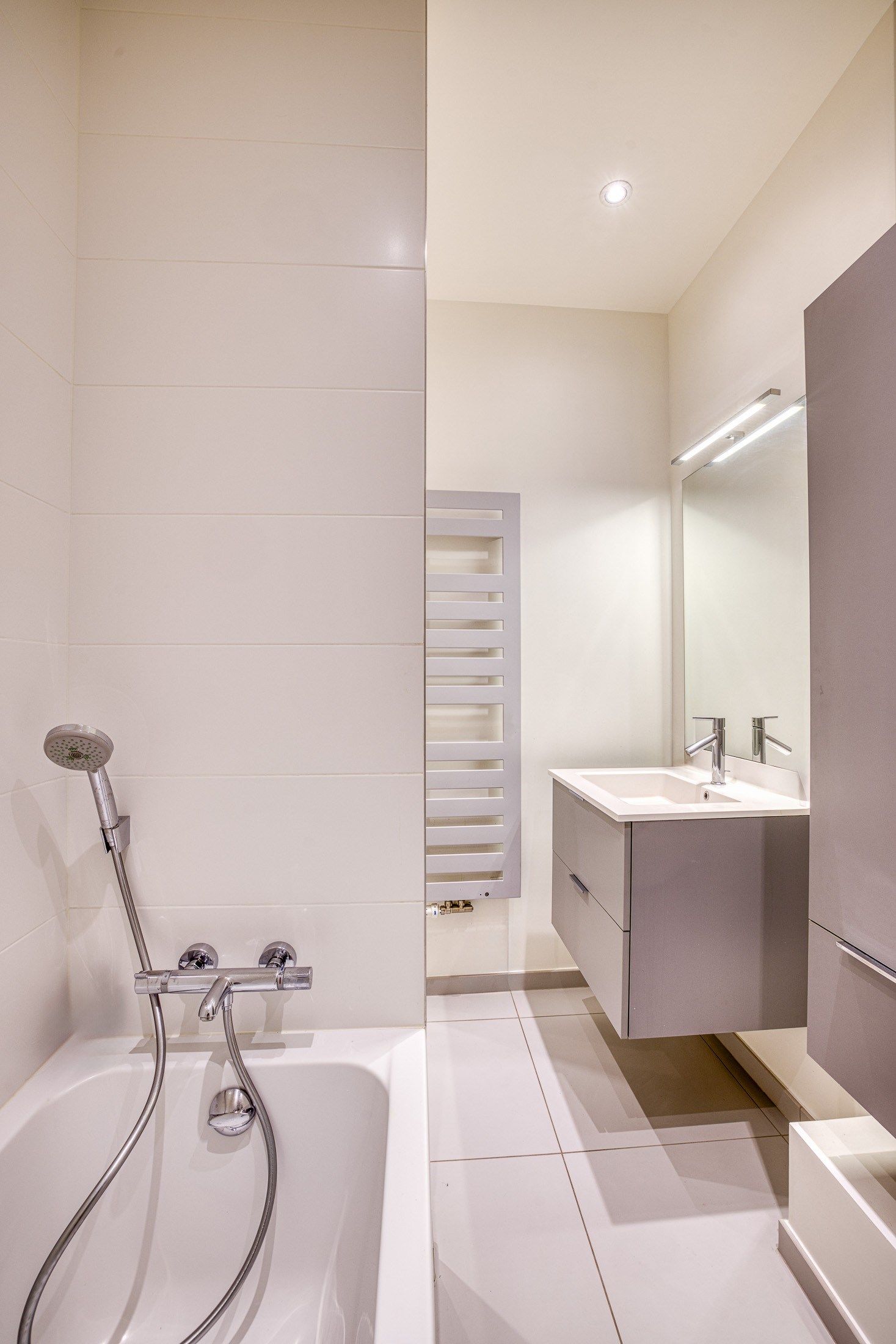 apartment 4 Rooms for sale on ANNECY (74000)