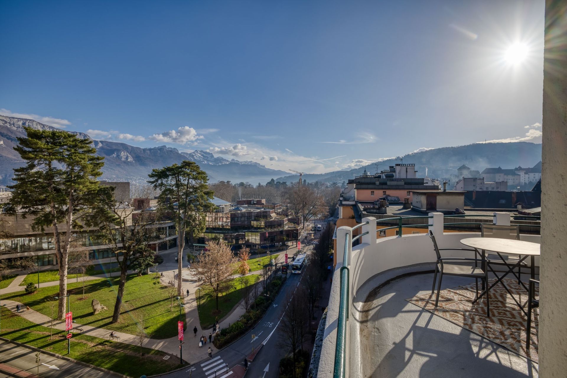 apartment 3 Rooms for sale on ANNECY (74000)
