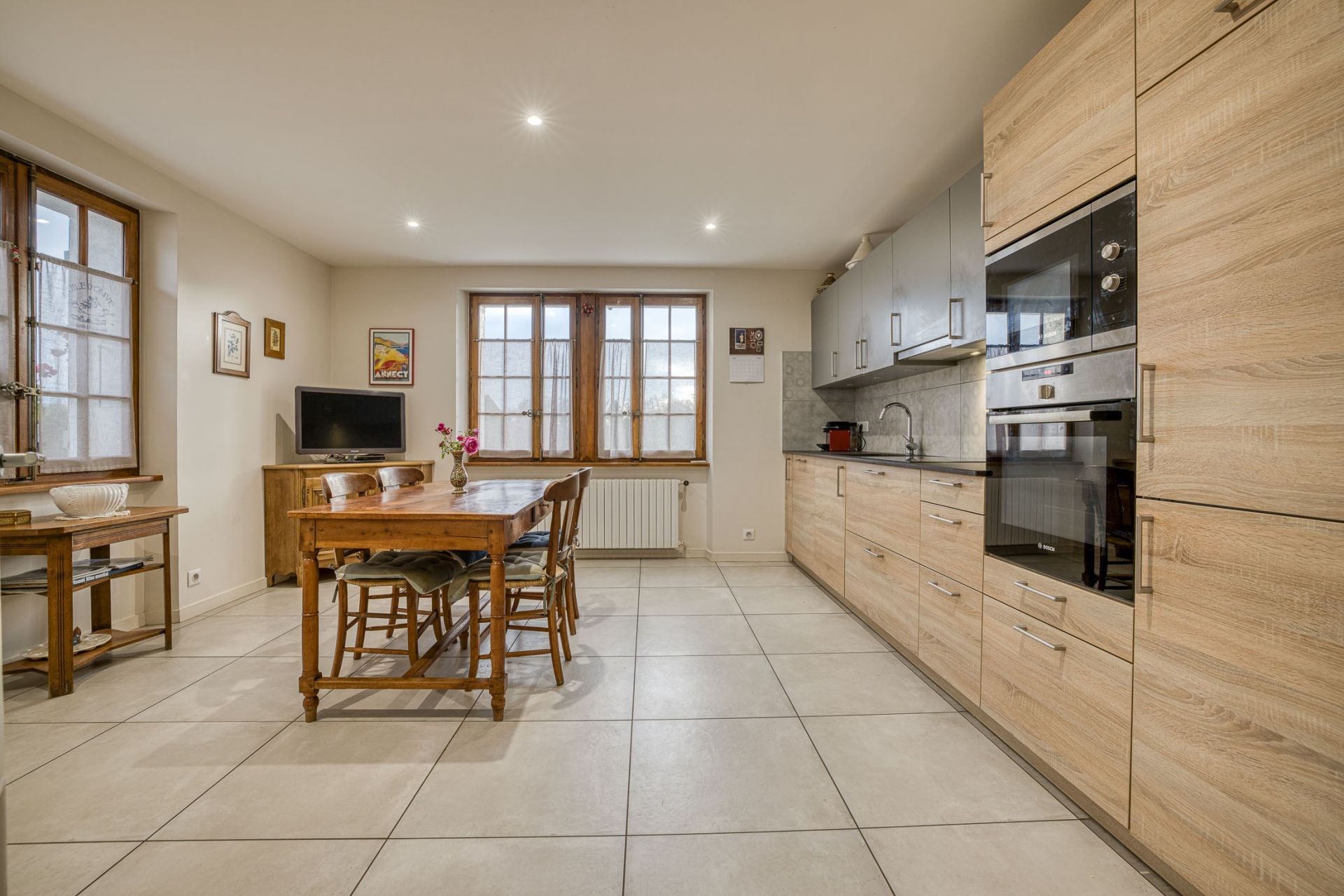 house 12 Rooms for sale on ANNECY (74000)