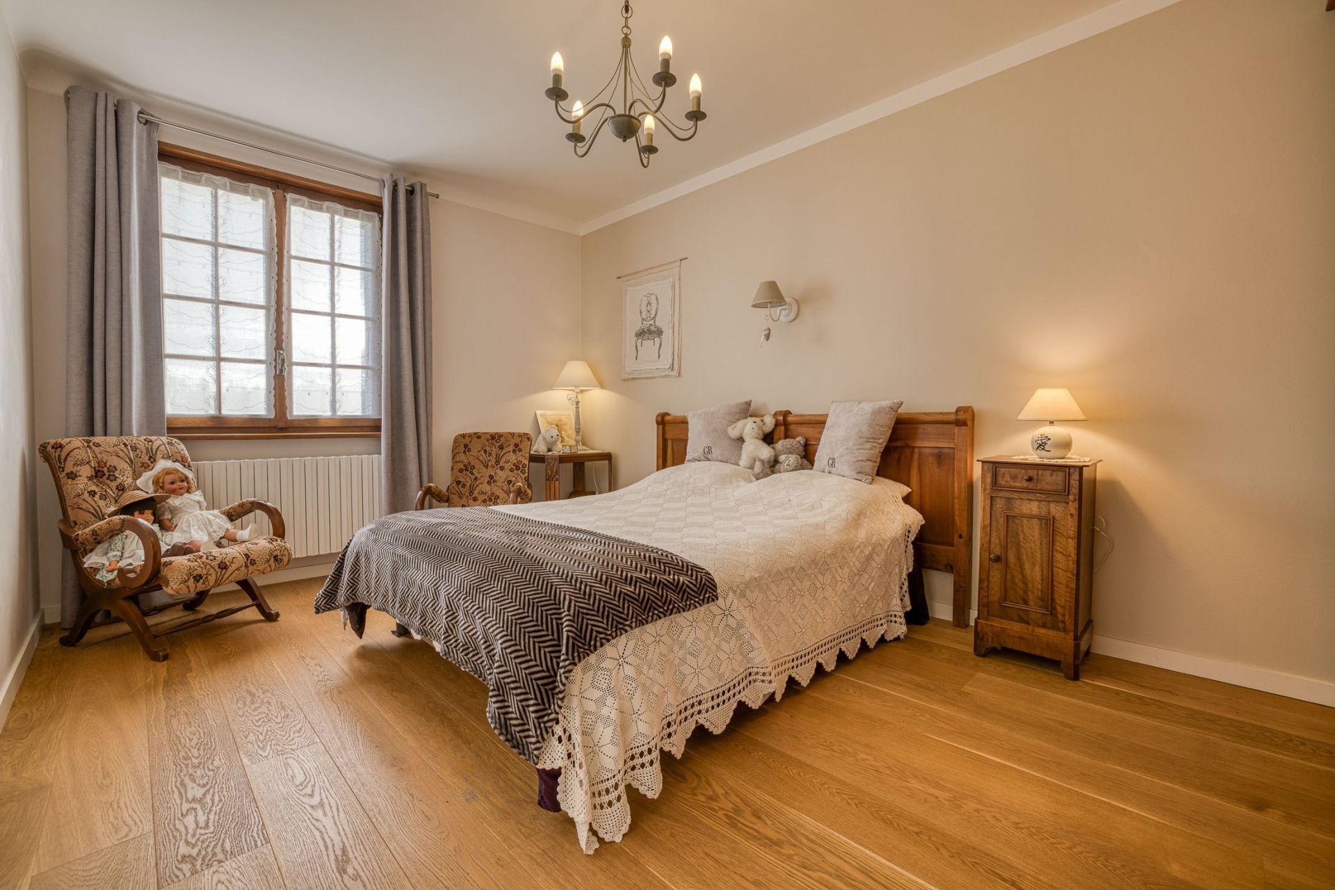 house 12 Rooms for sale on ANNECY (74000)