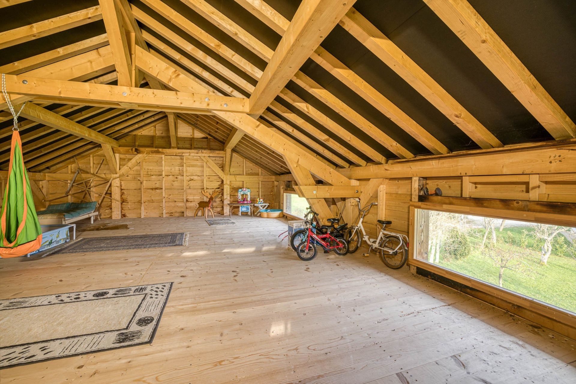 house 12 Rooms for sale on ANNECY (74000)