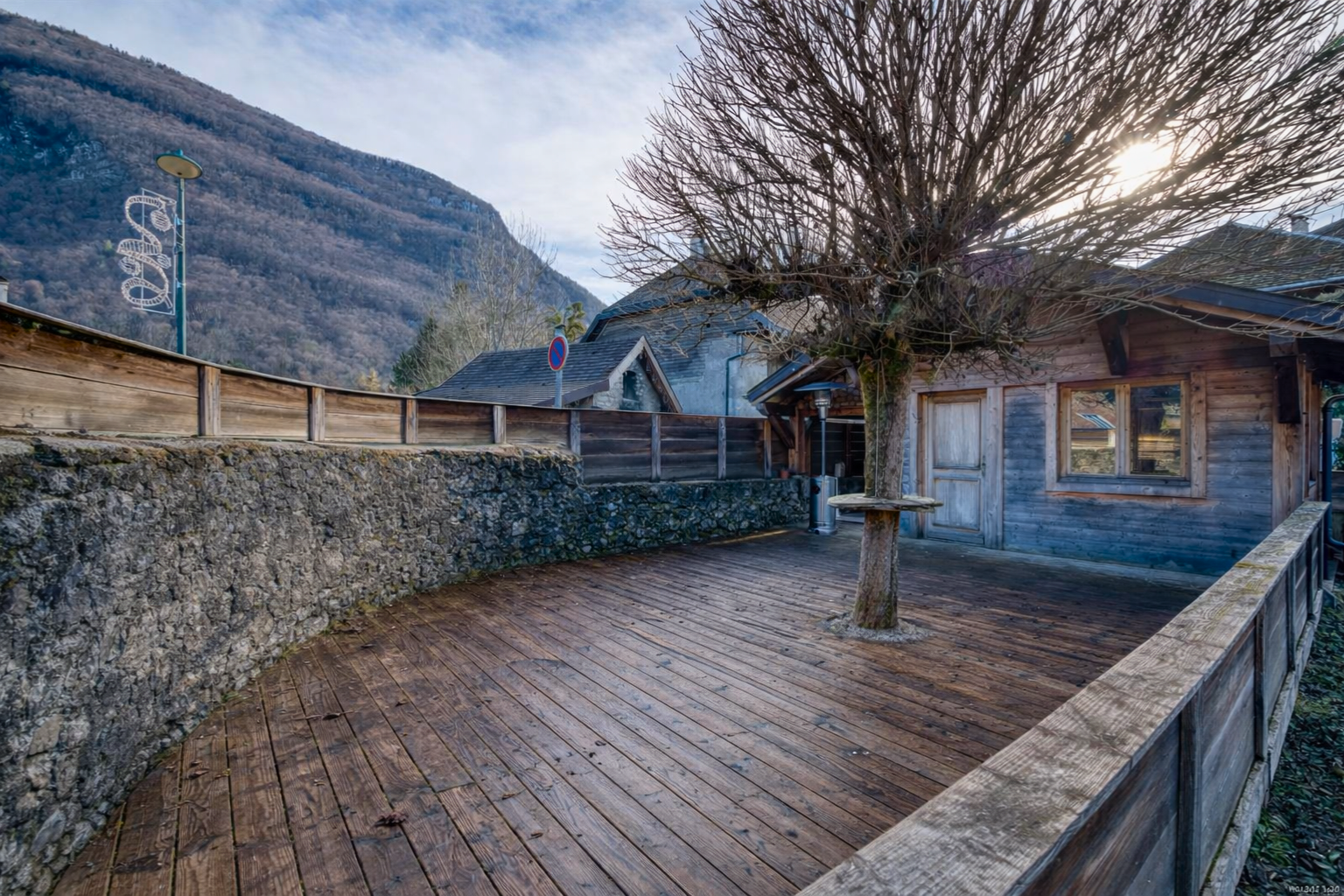 appartement 5 Pièces en vente sur DOUSSARD (74210)