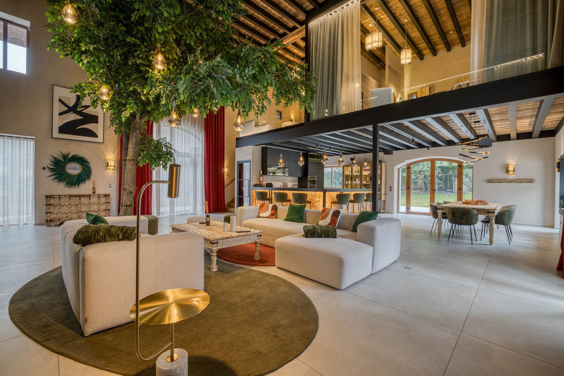 maison 8 Pièces en vente sur SEVRIER (74320)