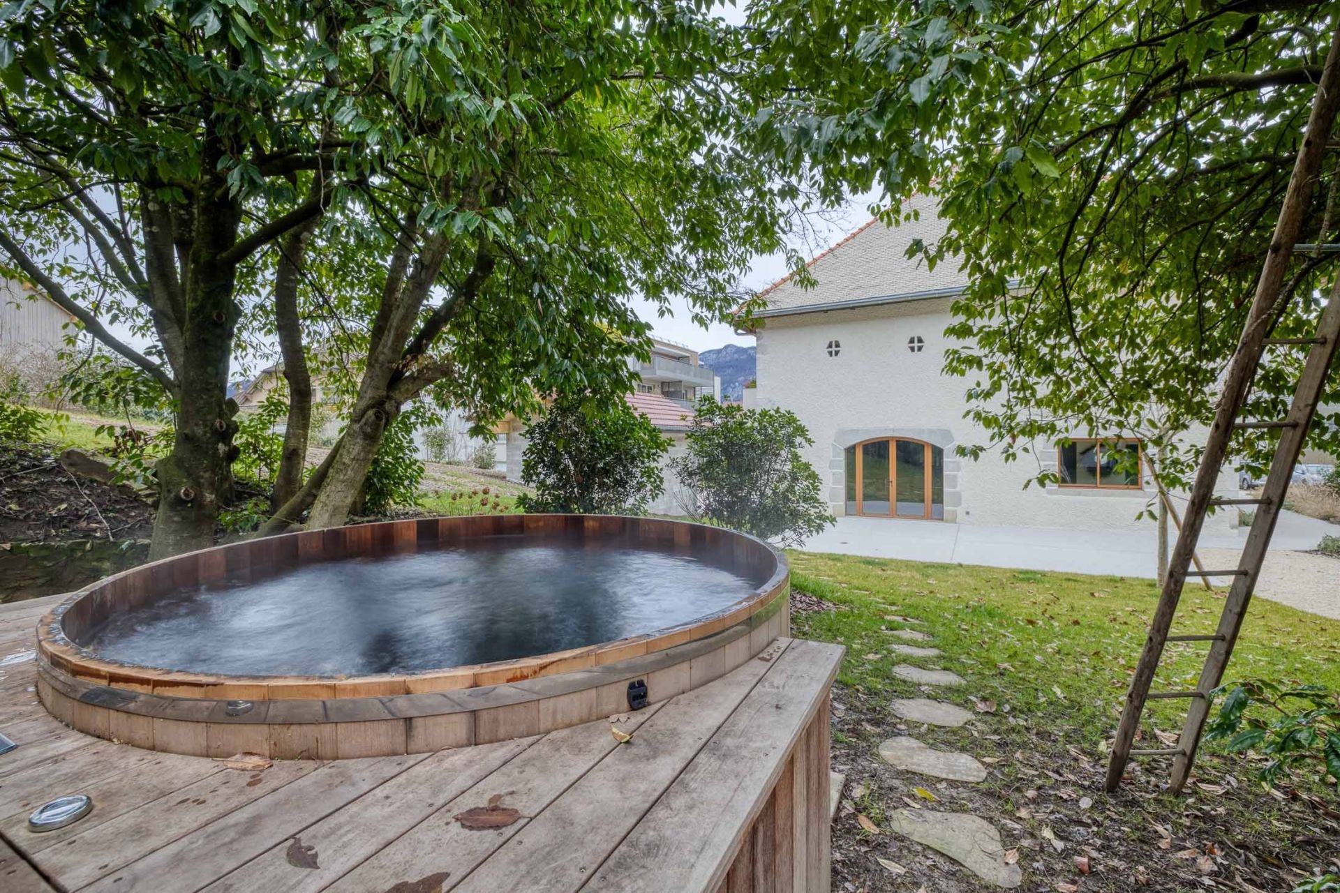 maison 8 Pièces en vente sur SEVRIER (74320)