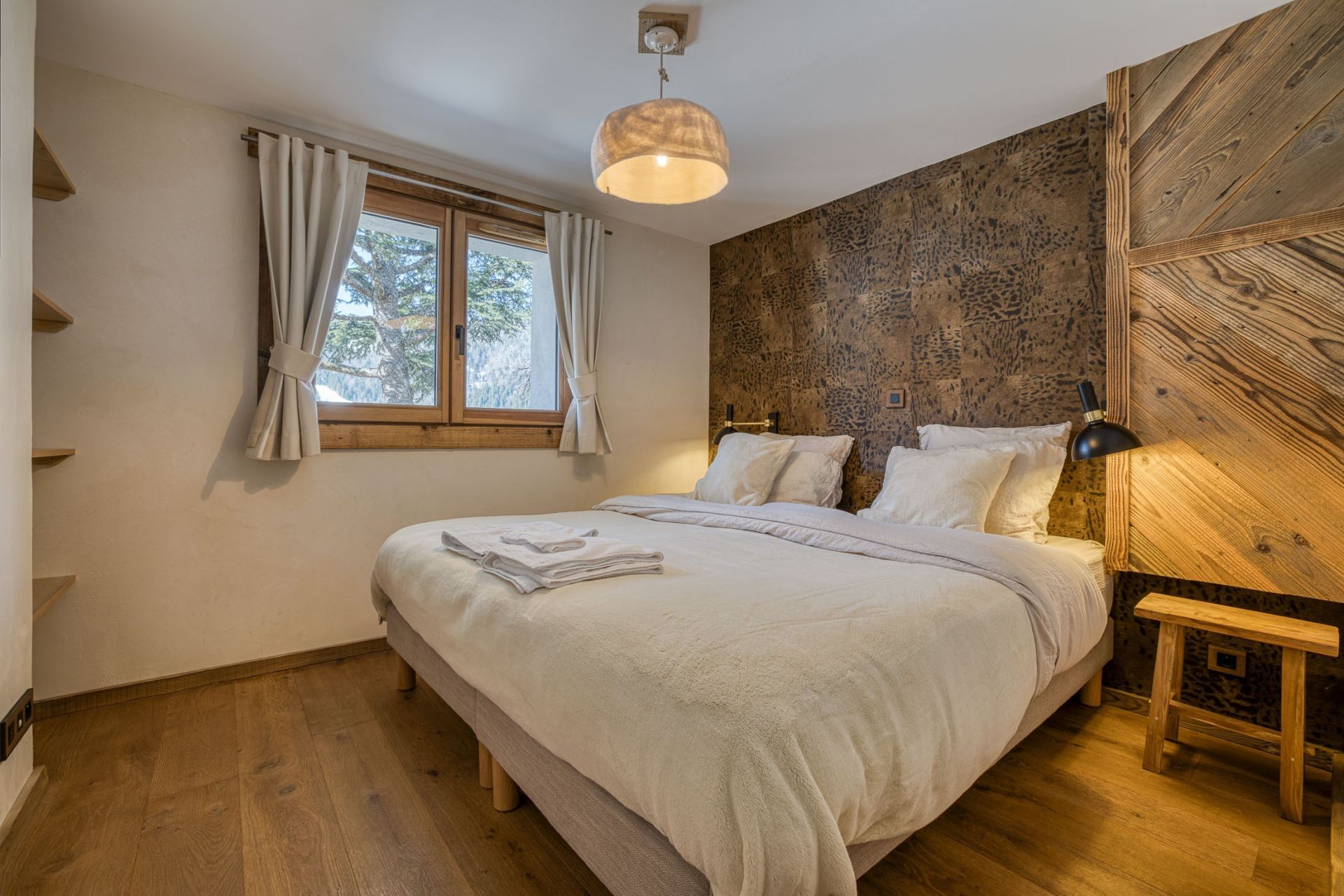 chalet 7 Rooms for sale on LA CLUSAZ (74220)