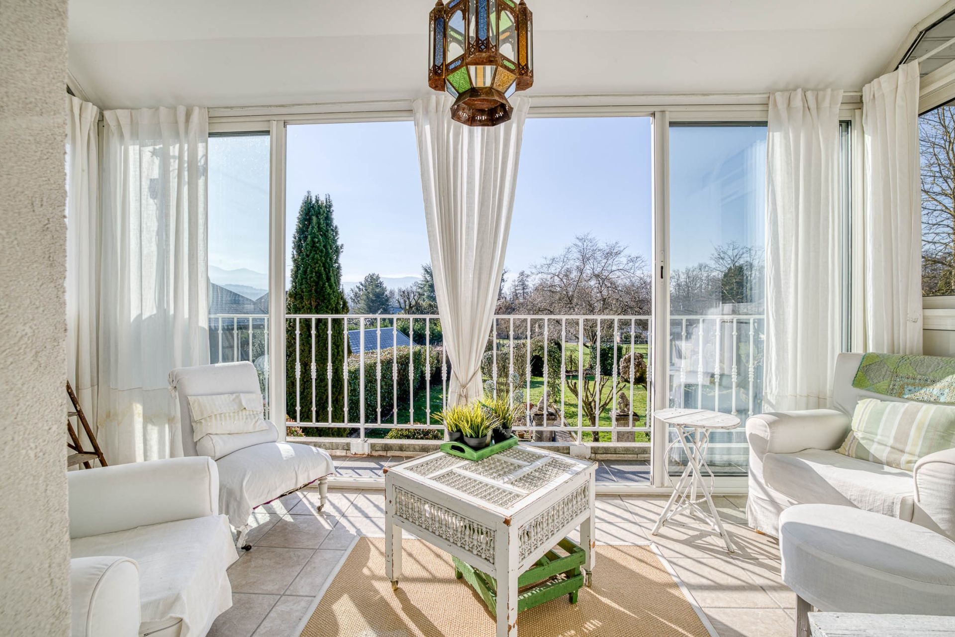 house 6 Rooms for sale on ALBENS (73410)