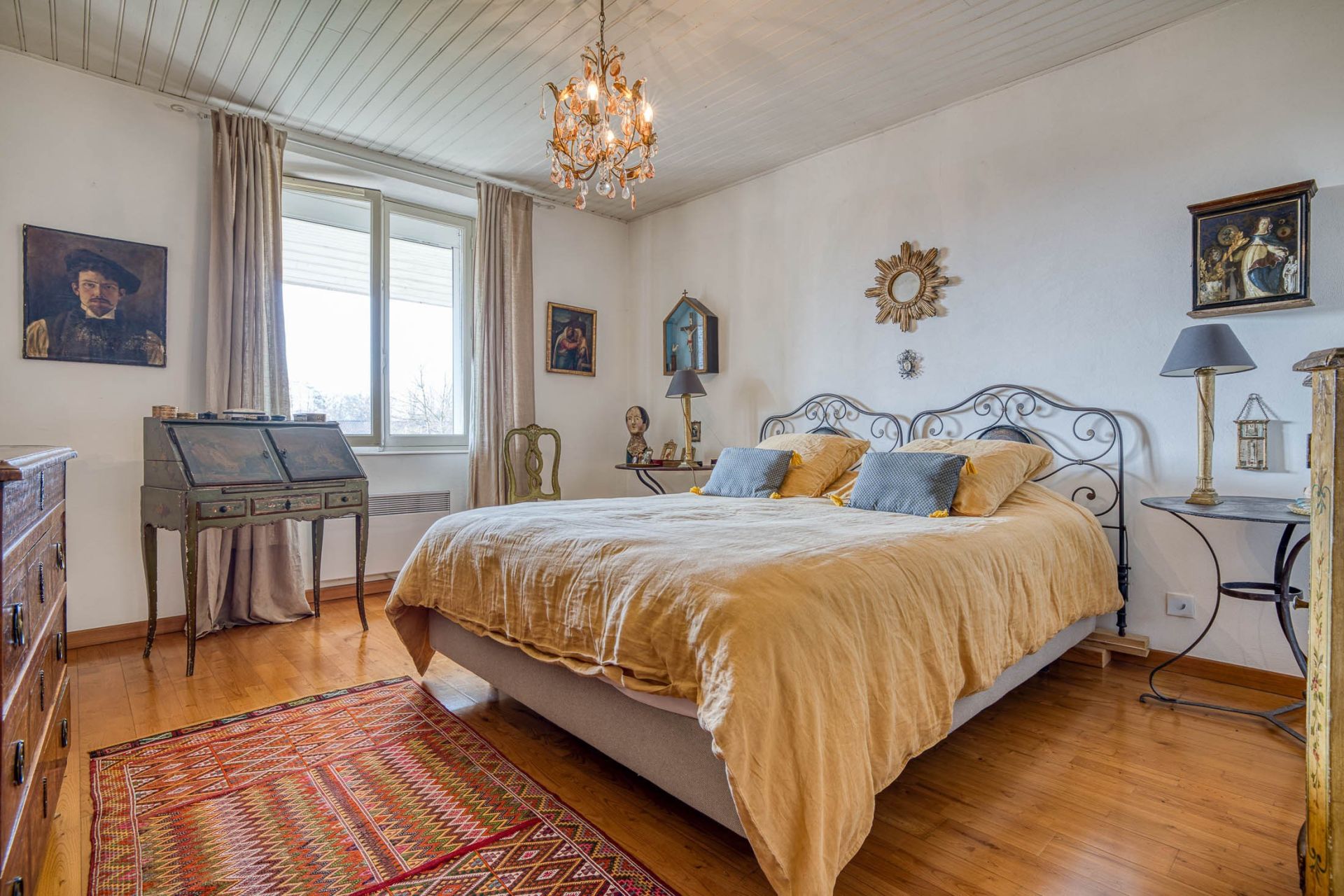 house 6 Rooms for sale on ALBENS (73410)