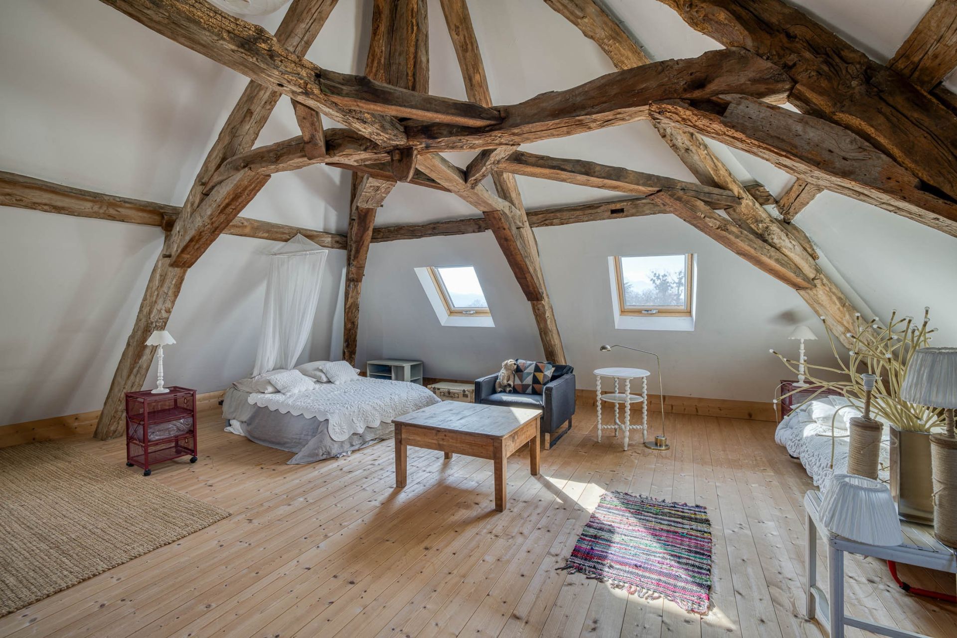 house 6 Rooms for sale on ALBENS (73410)