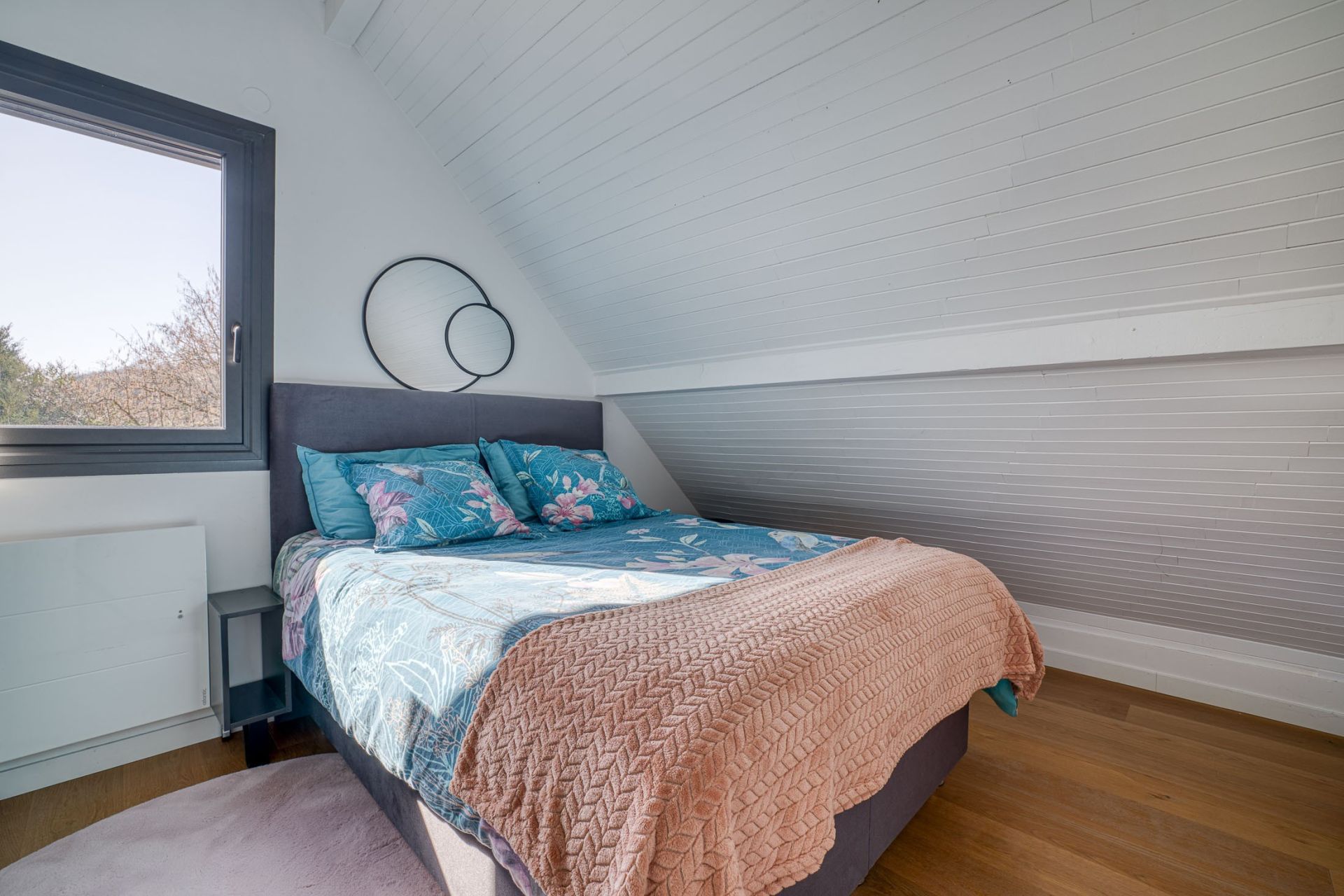 house 8 Rooms for sale on ANNECY (74370)