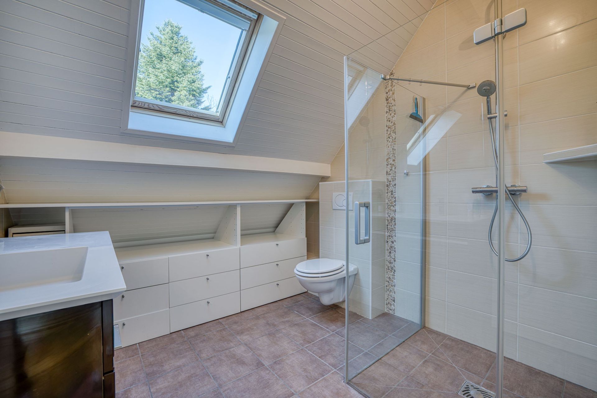 house 8 Rooms for sale on ANNECY (74370)