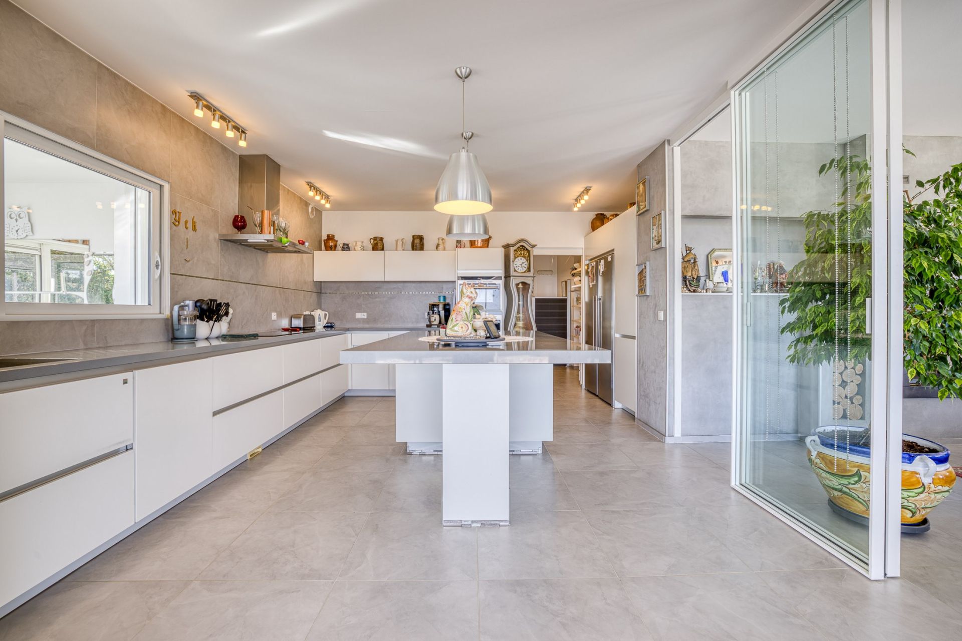 house 7 Rooms for sale on PRINGY (74370)