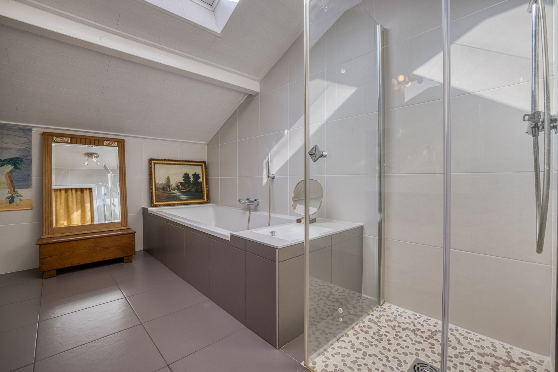 house 7 Rooms for sale on PRINGY (74370)