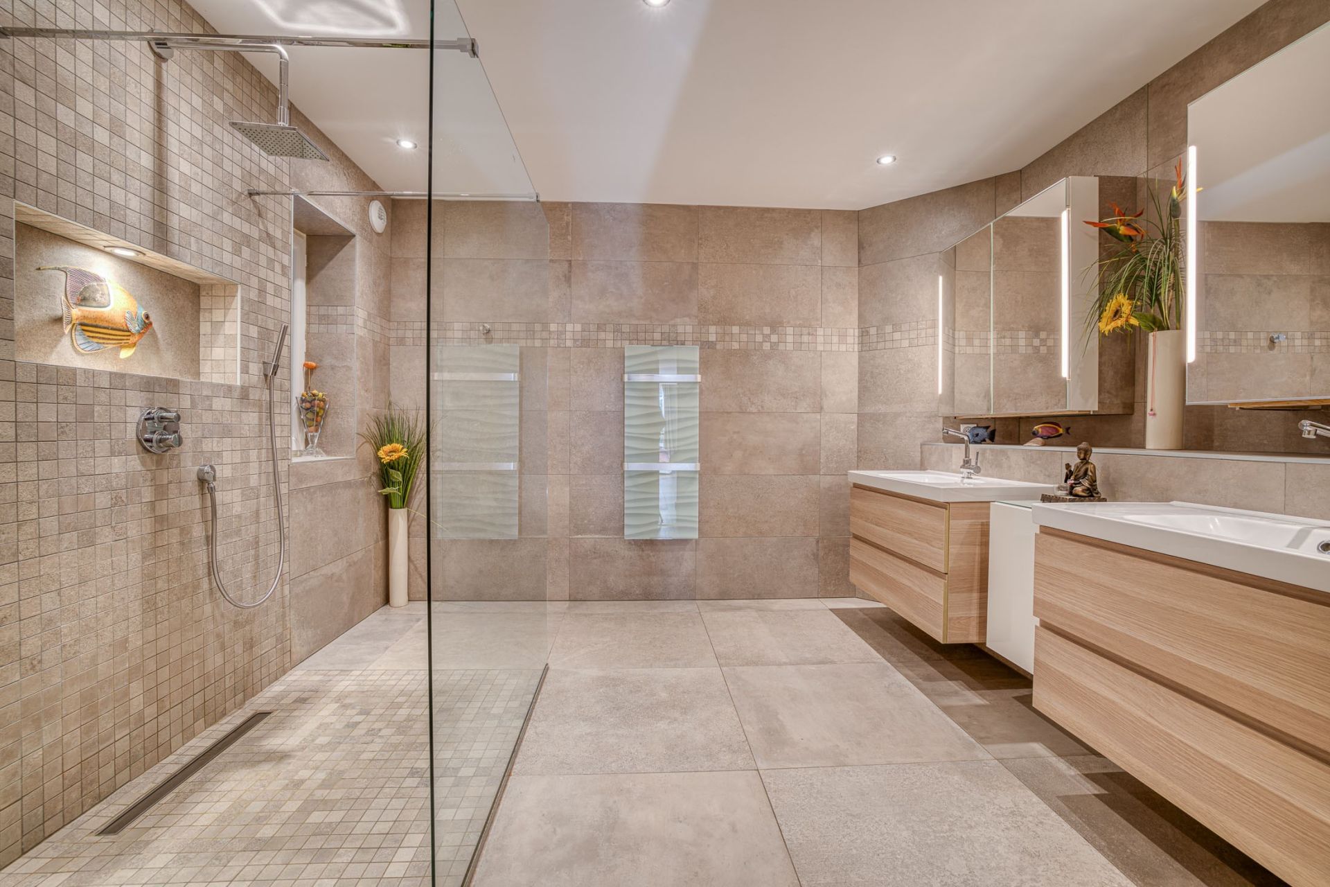 house 18 Rooms for sale on ANNECY (74000)