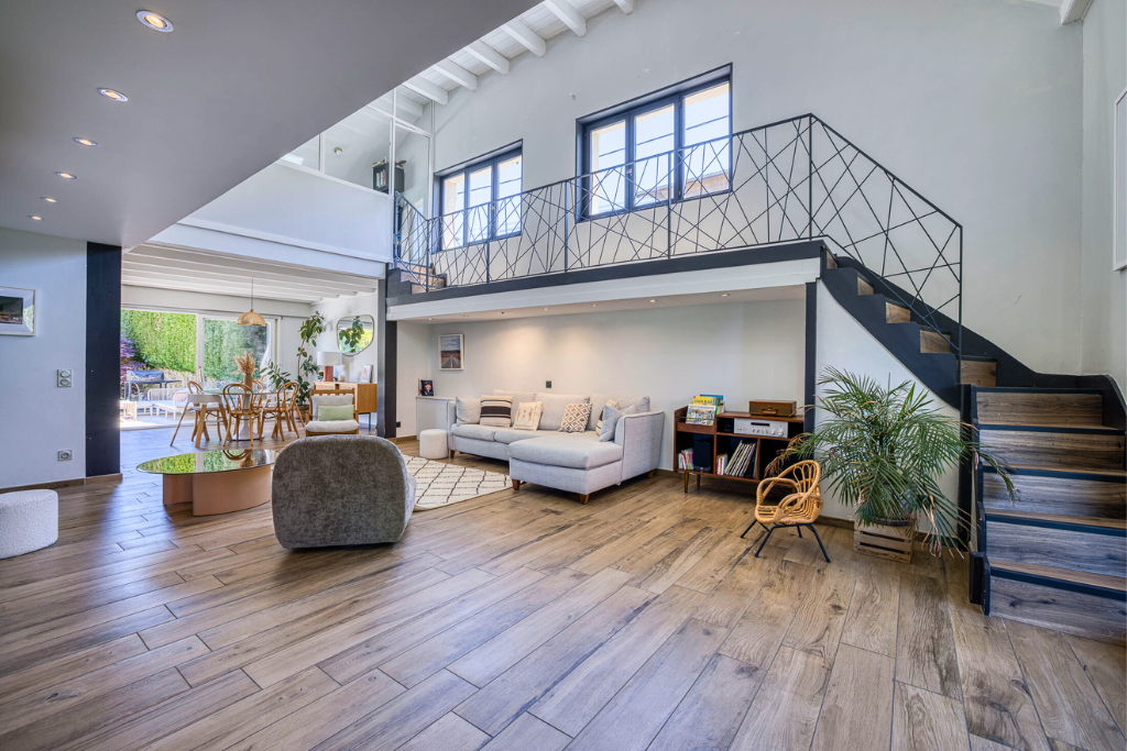 house 6 Rooms for sale on ANNECY LE VIEUX (74940)