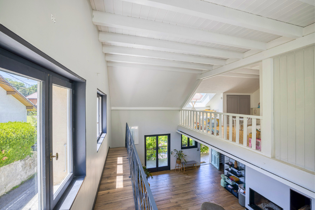 house 6 Rooms for sale on ANNECY LE VIEUX (74940)