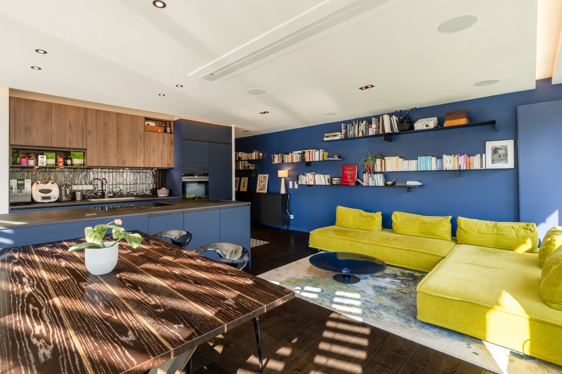 apartment 5 Rooms for sale on ANNECY (74000)