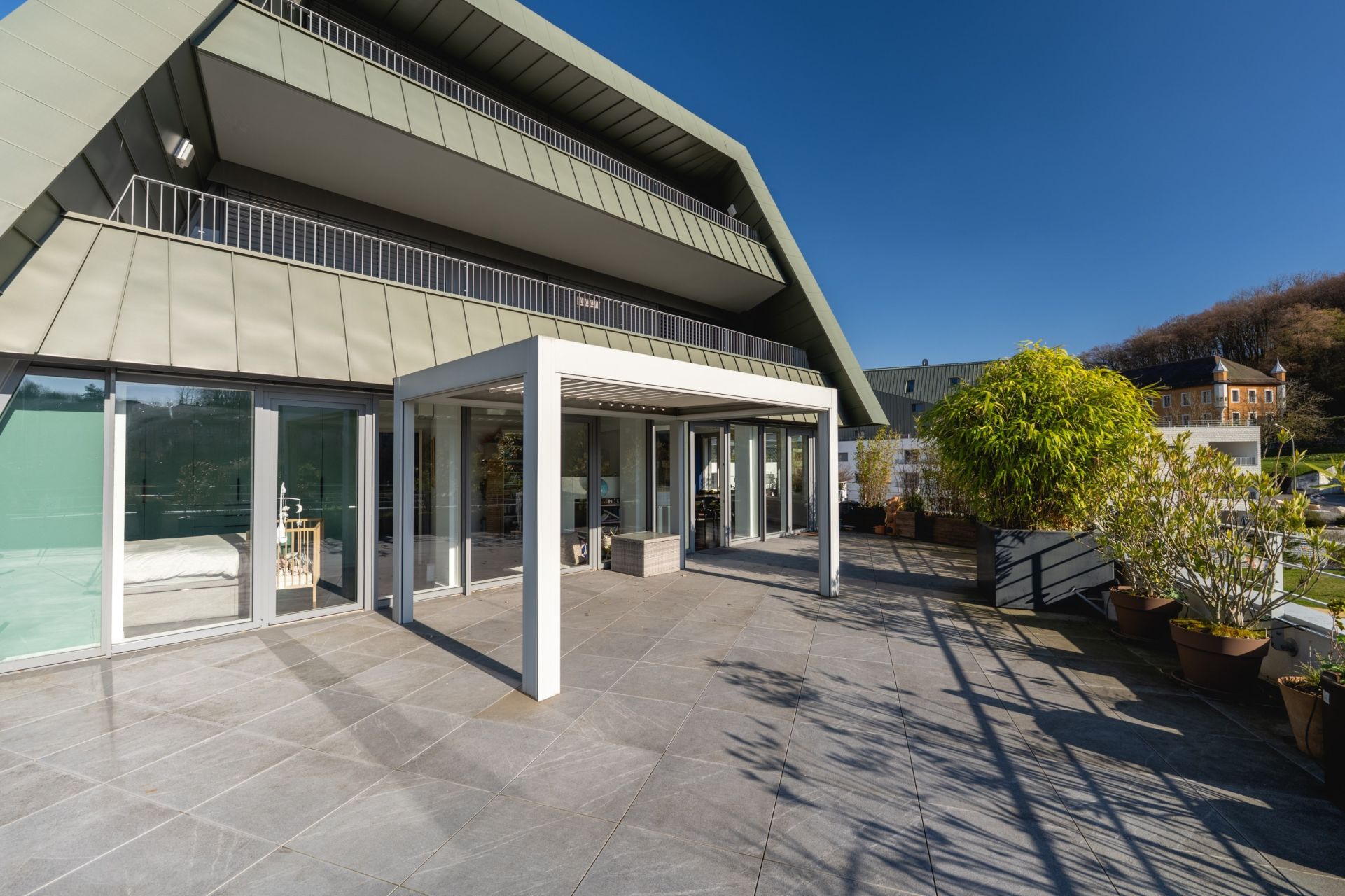 apartment 5 Rooms for sale on ANNECY (74000)