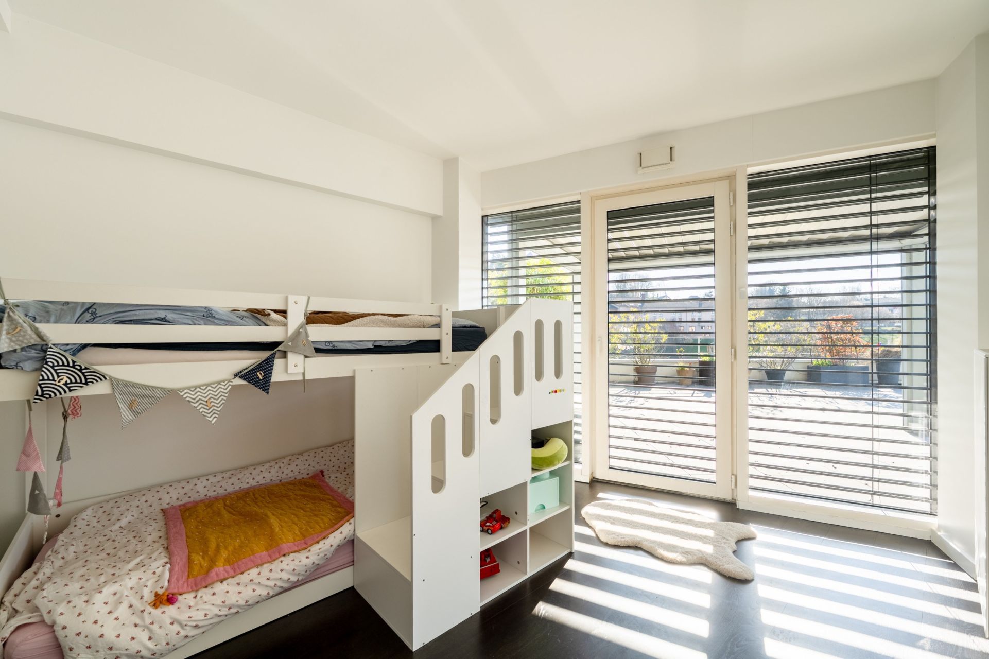 apartment 5 Rooms for sale on ANNECY (74000)