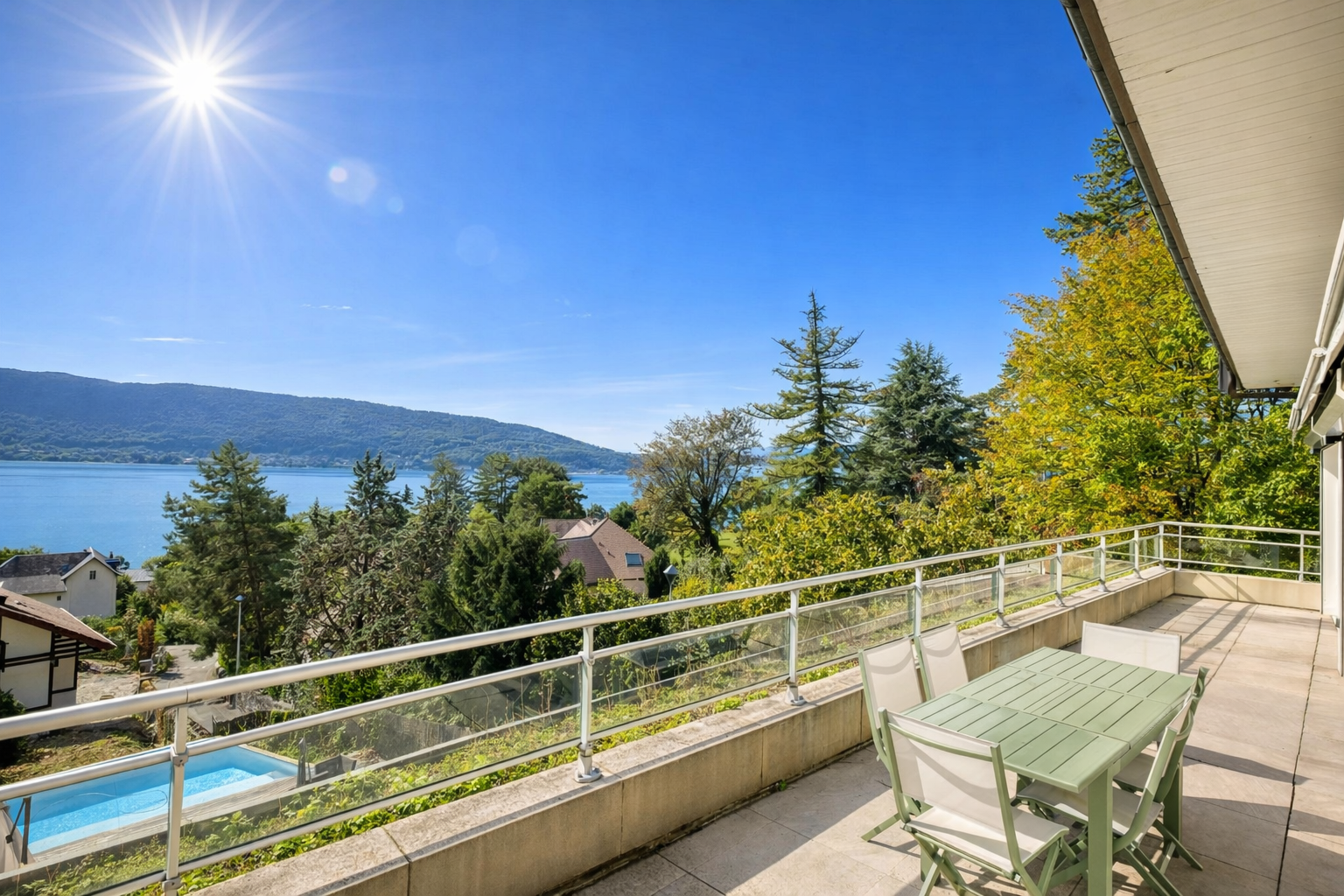 apartment 6 Rooms for sale on VEYRIER DU LAC (74290)
