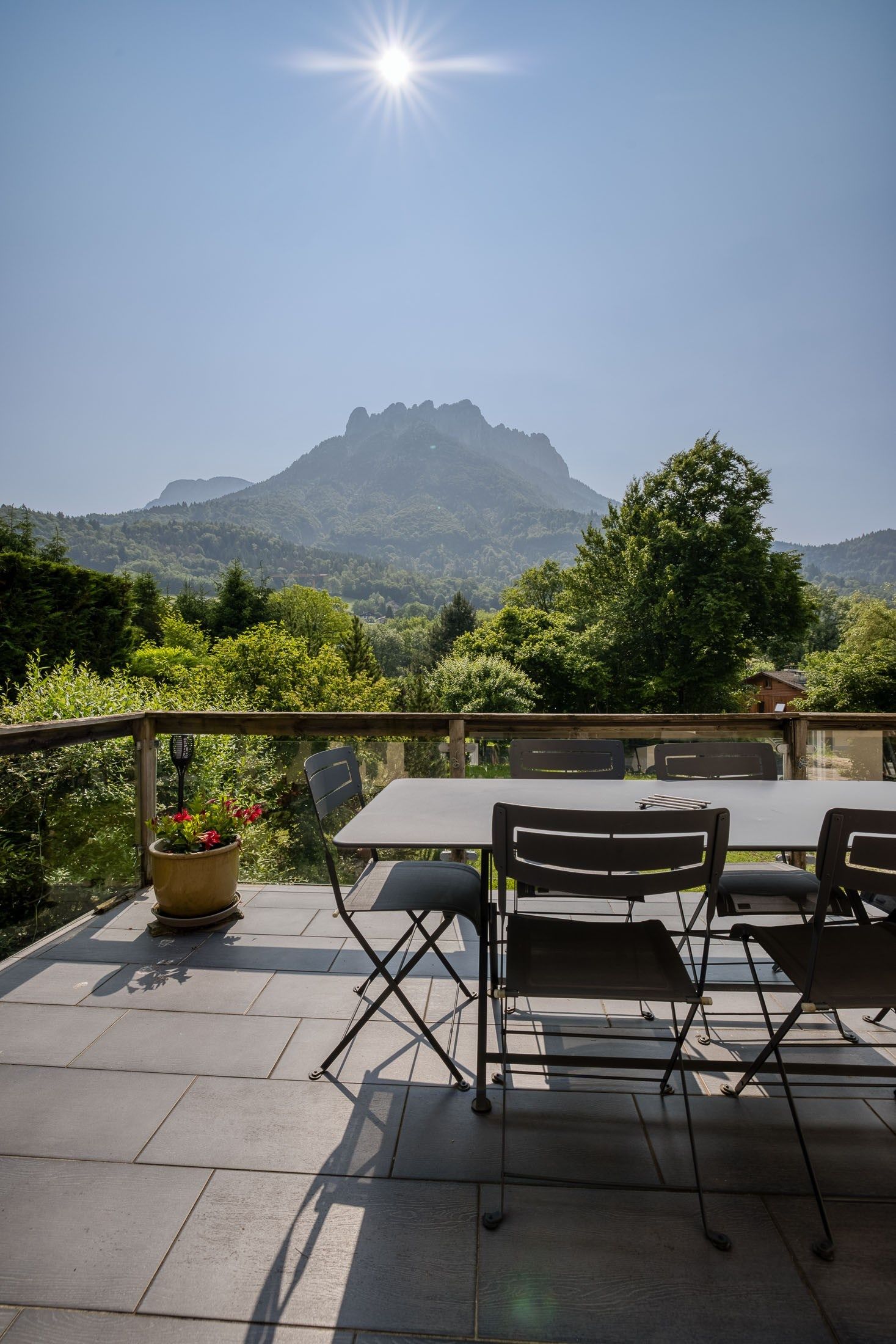 maison 10 Pièces en vente sur BLUFFY (74290)