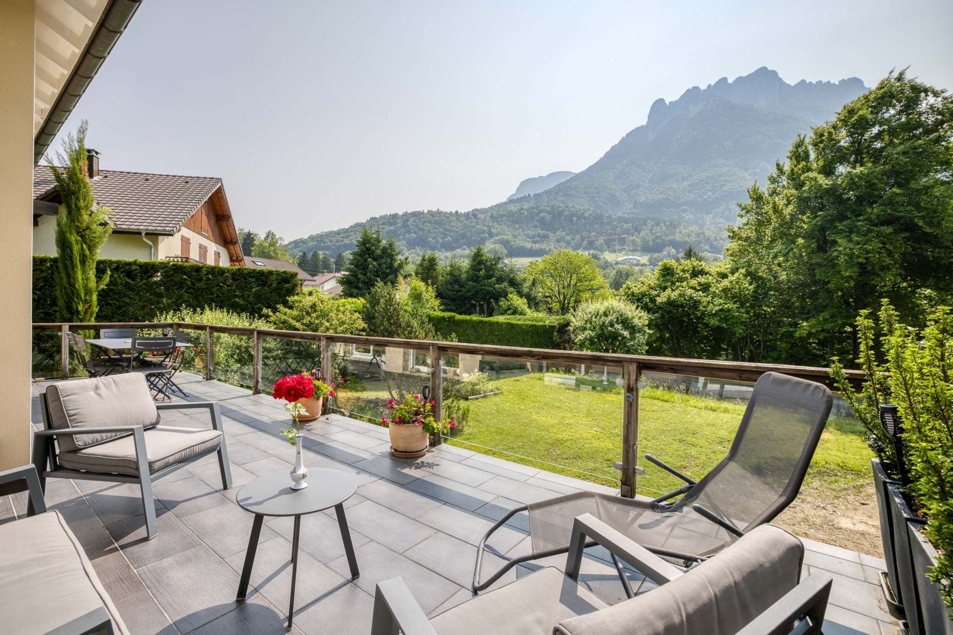 maison 10 Pièces en vente sur BLUFFY (74290)