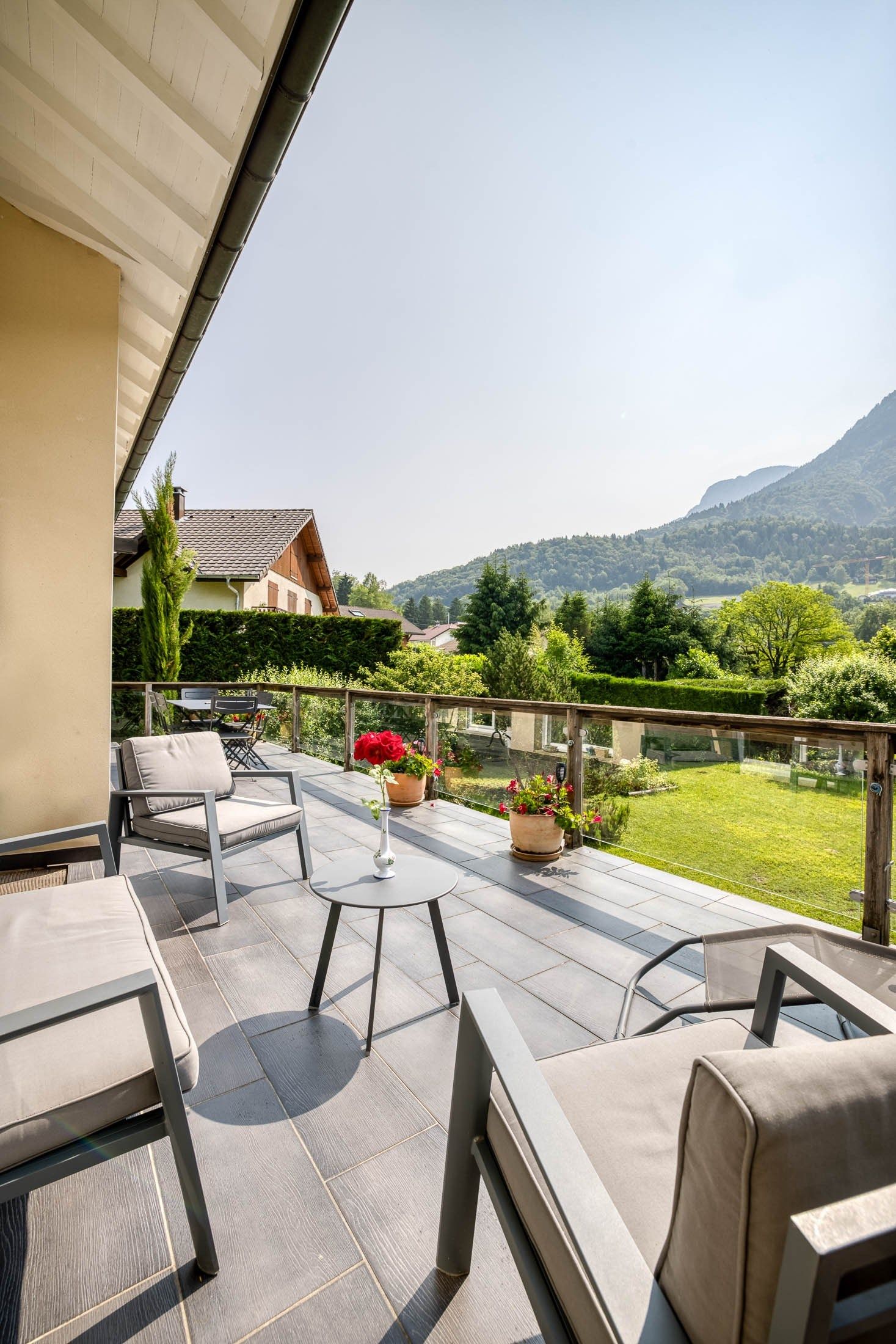 maison 10 Pièces en vente sur BLUFFY (74290)