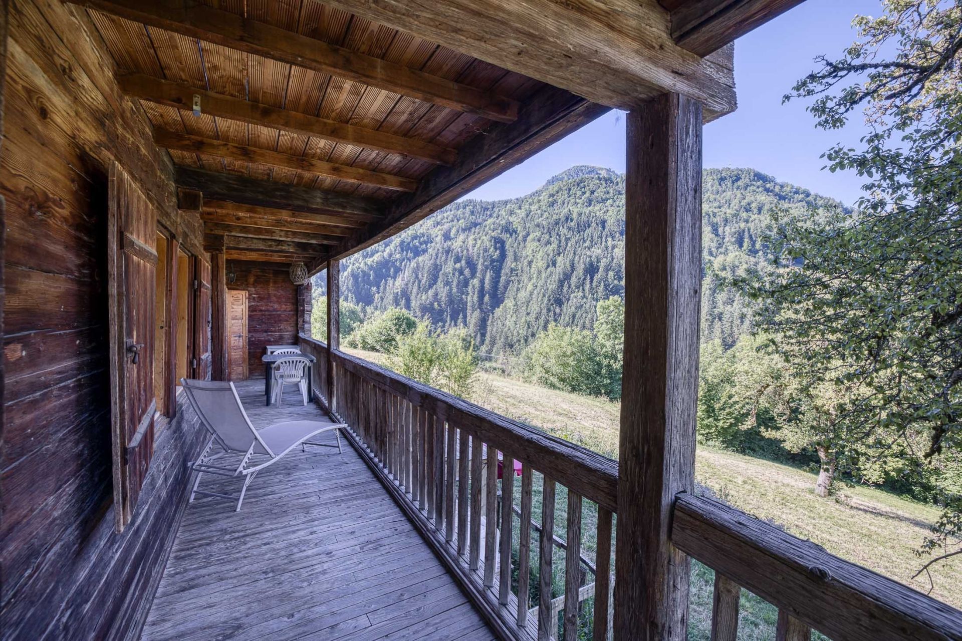 apartment 4 Rooms for sale on MANIGOD (74230)