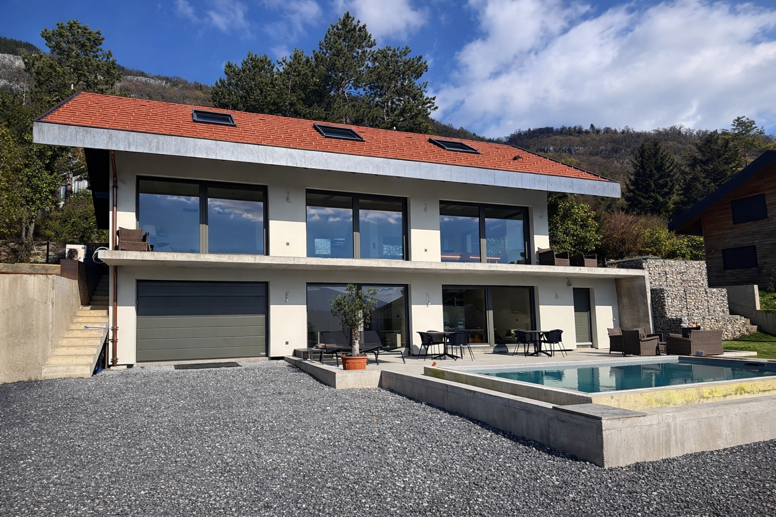 house 6 Rooms for sale on TALLOIRES (74290)