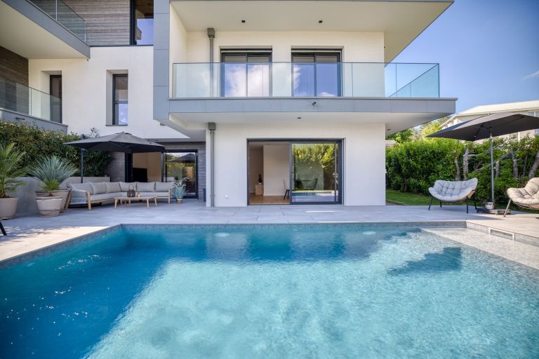 maison 16 Pièces en vente sur ANNECY LE VIEUX (74940)