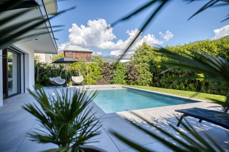 house 16 Rooms for sale on ANNECY LE VIEUX (74940)